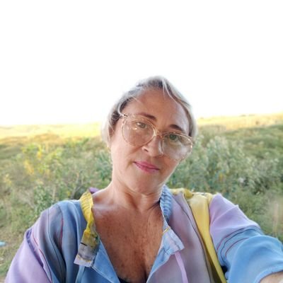 Marcia87053393's profile picture. ADORO PRAIA, POR DO SOL. MÚSICA, DORAMAS . UMA VIDA LIVRE E SUAVE .💜🌹🫶🇧🇷❤️😘