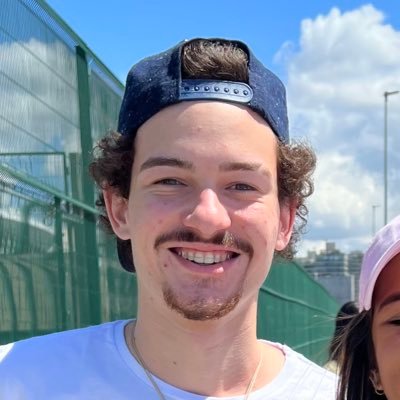 Jesus tá vivão! faço umas músicas eletrônicas aí e ando de skate | 📩 korsikchannel@gmail.com