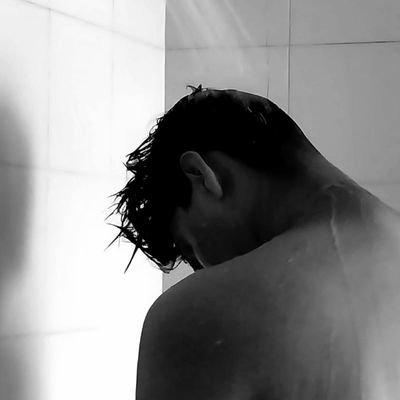 g_a_ur_a_n_g's profile picture. Culer.💙❤️
Islander 💙
Paltan. 💙💙