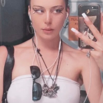 Zoeey_J's profile picture. Politics all night. Arcade all day. Some Solitaire to kill time.