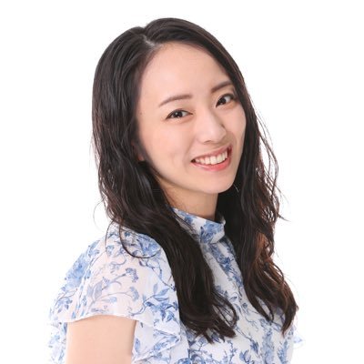 ものまね芸人ちなっぴー✌️レパートリー→いきものがかり、あいみょん、小泉今日子、安室奈美恵などなど!出演番組→ものまねグランプリ、リアルスコープ 、ものまねランキングなど!そっくり館キサラに出演中✨お仕事依頼はDMにて💌 横浜DeNAベイスターズ⚾️ゴルフ⛳️好き❤️