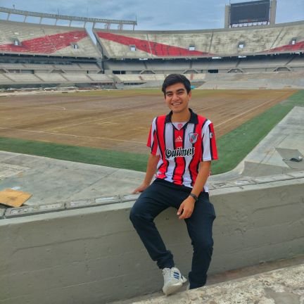 santichaveez's profile picture. Vive una vida que recordarás ◢◤ 🚀🪐

Profesor de Educación Física I.S.E.F  ⚽🏀🏐🏑🤸🏋️🔴🦅
San Juan, Argentina