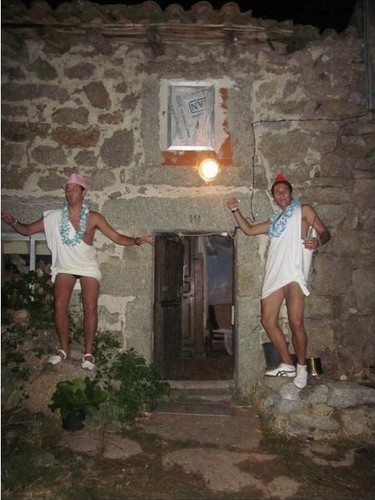 ElcasilloHYK's profile picture. Donde estuvo El Casillo, cimientos quedan. Y lo que pasó aquí, se queda dentro. El auténtico y original CASILLO. Fui la segunda casa de todos mis casilleros.