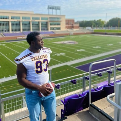 Former Senior 6’1”, 250lbs, 4.65, DE #93 at The University of Mary-Hardin Baylor | Conference Champs 💍2019, 2020, 2022 | 2018 & 2021 National Champion🏆