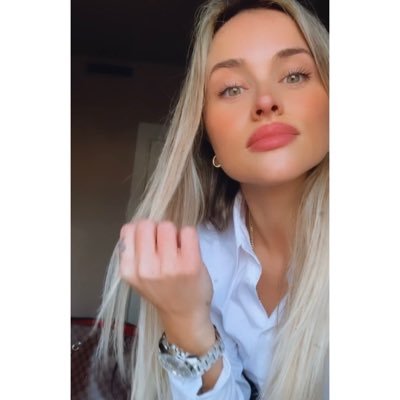 carlotalopez5's profile picture. - .. . -. . ..- -. .- .-. - - .- ⚔️🇪🇸