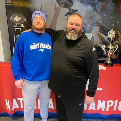 6’5 270 2023 Right Tackle committed to the university of Saint Francis