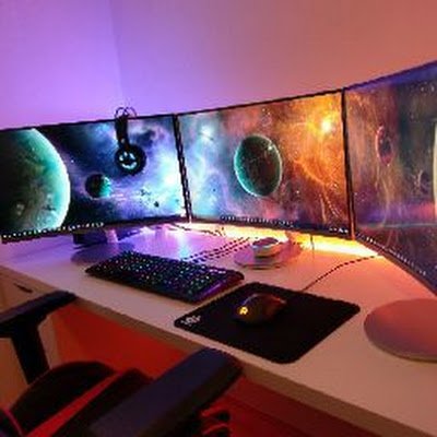 PCHacksTech1's profile picture. 