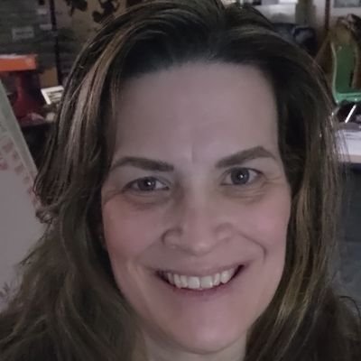 sconnell72's profile picture. I am a Kindergarten teacher who loves my family and puppies!