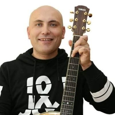 ansavarino's profile picture. 🎸 Ti aiuto a suonare la Chitarra     
                          🎵 Tutorial lunedì e giovedì