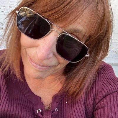 julia529's profile picture. Facts matter