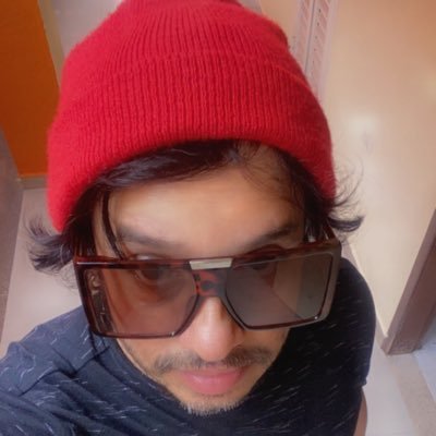 Emanradio_'s profile picture. músico Baterista EX DJEMBE LA BANDA y cantante del proyecto LOS MISMOS el tributo a Servando y florentino del programa yo soy PERU