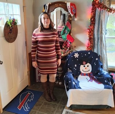 Mom and Nana to an amazing bunch of people. Living my life, expressing my opinions. Love my Buffalo Bills. Thankful for President Joe Biden.
