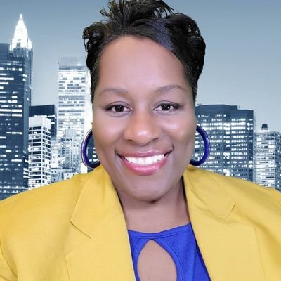 @cory_harris' wife 💍 • 🗣 leadership, communication, management • independent planner • event manager • exhibit manager • 💛🐩💙 • #UMD alum • #ISTJ 🔁 #ISFJ