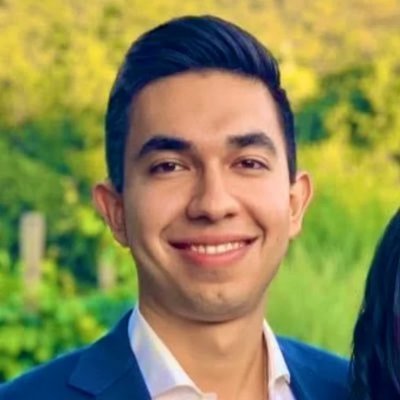 Follow to watch a small startup disrupt the real estate industry. Building: https://t.co/v26S8Fwi3e Making more people property owners 🏠