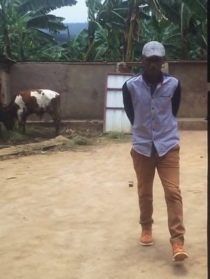 HNkomeje's profile picture. 🇷🇼Friends and Neighbors make me feel really Strong,
Working is the only way to survive🌐⚡⭐🗝️🆎⏩