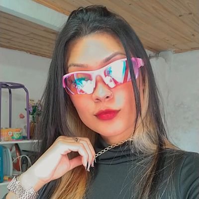 BrunaRa1310's profile picture. filósofa 
arquiteta 
designer de interiores 
(minhas paixões) 
pensar na vida 
sorrir independente de qlqr coisa❤