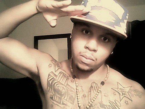 suckmy_tweets19's profile picture. #urbangrind