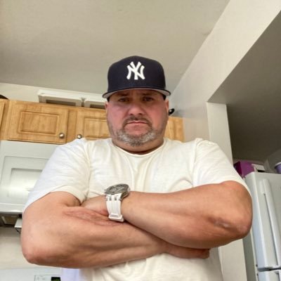 cruz1068's profile picture. Don’t like poeple  who are full of bs be real