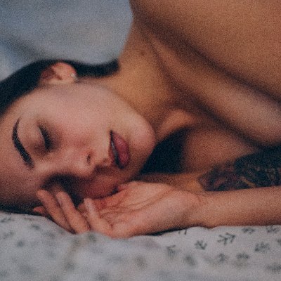 nude model/photographer  
https://t.co/5ruc7aVzqa
https://t.co/h4VQhMbLOs