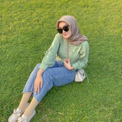 2nd acc 💅🏻Mahasiswi👩🏻‍🎓Anak bungsu kesayangan mama papa🙆🏻‍♀️