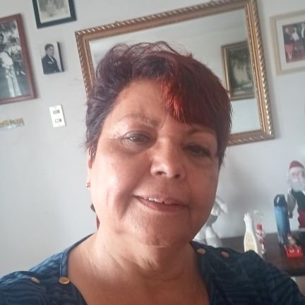 esposa madre abuela pero sobre todo mujer de izquierda leal y consecuente