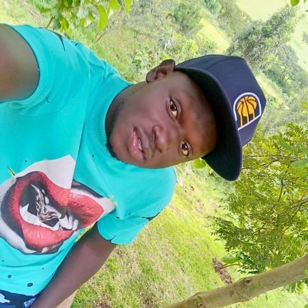 ellybenjamin10's profile picture. Positivity💯.
🇺🇬