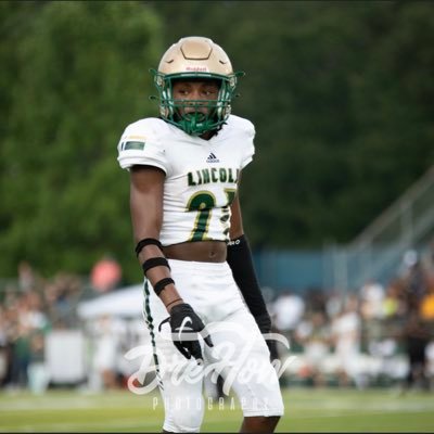 CB/FS|HEIGHT: 5’10 |WEIGHTED: 160 |Lincoln High school🏈| Tally📍| Co’23📸 @domxsports Ath. Coaches: @MrEliDubble @tysonjimmie