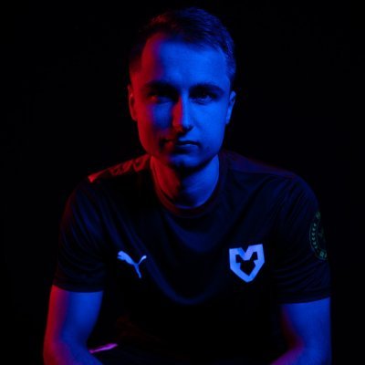 Jungler for @mousesports

Soloq addict, peak rank 2

Stream at https://t.co/nGTJlK0rFX

Fitness and esports