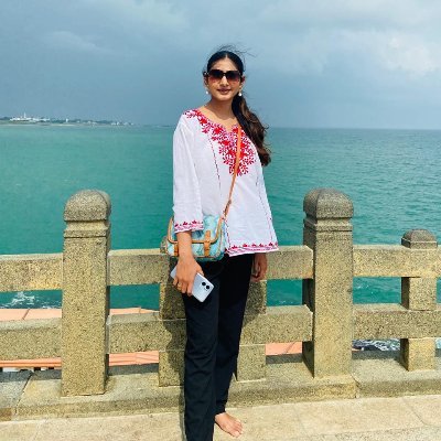 HimnshiKansotia's profile picture. Bless you ❤