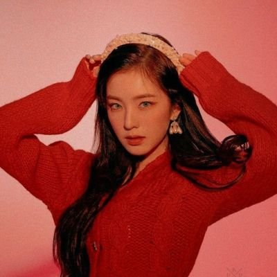 blwwbrrryy's profile picture. beauty girl at the lil universe