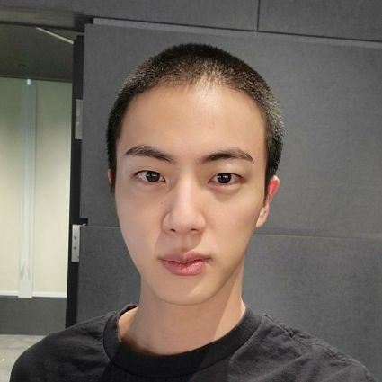 talkjinnie's profile picture. 💜 BTS stan/bns/fan acct 💜