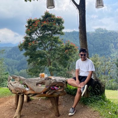 arismu_'s profile picture. Universe always connected!