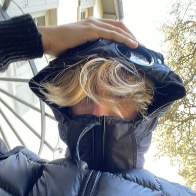 RDecede's profile picture. 