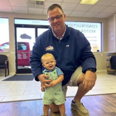 TonyLowery33's profile picture. 