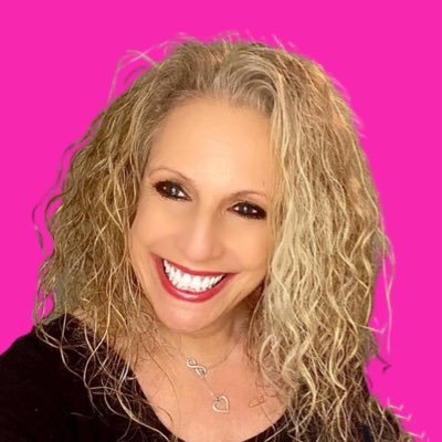 AnneOnlyByGrace's profile picture. LinkedIn Strategist | Faith-Driven Professional | Media Mgt.