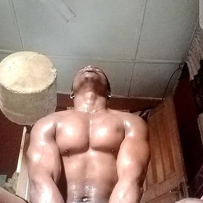 EmmaneulEmenik1's profile picture. 