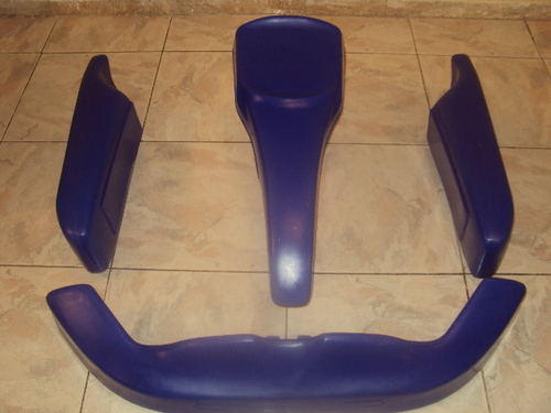 VENDEMOS CARENAGEM PR KART  130 REAIS