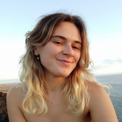 emmaaest's profile picture. 🇮🇨