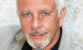 I play Eddie Moon in EastEnders, follow me because I'm an old grandad:)