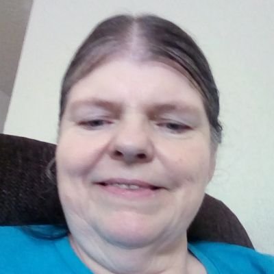 Linda84312600's profile picture. 