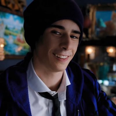 stonedhimself's profile picture. ❝𝐛𝐮𝐭 𝐈... 𝐚𝐜𝐜𝐢𝐝𝐞𝐧𝐭𝐚𝐥𝐥𝐲 𝐥𝐨𝐨𝐤𝐞𝐝 𝐢𝐧 𝐭𝐡𝐞 𝐦𝐢𝐫𝐫𝐨𝐫. 𝐚𝐧𝐝 𝐤𝐢𝐧𝐝 𝐨𝐟 𝐬𝐭𝐨𝐧𝐞𝐝 𝐦𝐲𝐬𝐞𝐥𝐟 𝐰𝐢𝐭𝐡 𝐦𝐲 𝐬𝐧𝐚𝐤𝐞𝐬.❞