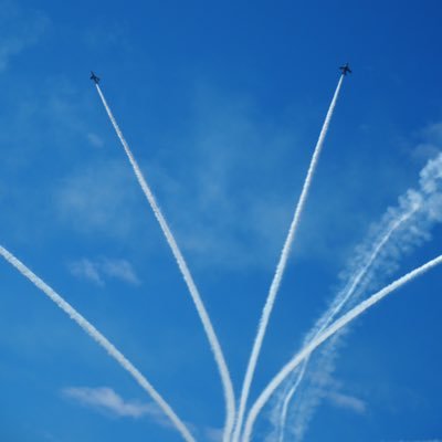 Twitter不慣れです。最近急にBlue Impulse熱に感染してます。他戦闘機もお熱組です。推しが1名その方にお会いできる日を夢見て働きます!