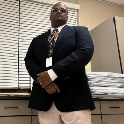 Mr. Awesome|😎https://t.co/yxM1f1pFbh @HHS⚾️|Selma▶️Huntsville|👏🏽warrior|HBCU🎓|thousandaire🤷🏾‍♂️|❤️ WWE|IG:gamedayjslay