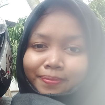 Nihaya_313's profile picture. bernafas tapi tak bebas