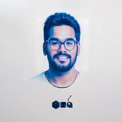 onlyveen's profile picture. a passionate designer focused on crafting impactful experiences. My work spans branding, UI/UX design, & web development.
