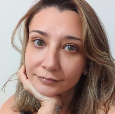 camilaabdo_'s profile picture. 💻 Psicanalista | Jornalista | social media | Produção de Vídeo | Roteiros | Transmissão e produção de lives | Copywriter | Inteligência Artificial