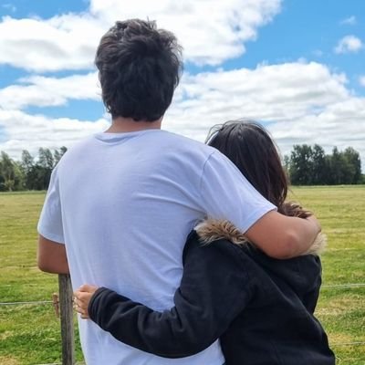 1valeacostaa's profile picture. perdí la otra cuentaaa pq Twitter me la cerro😔