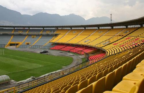 El estadio Nemesio Camacho «El Campín» es el estadio de fútbol más grande de Bogotá, capital de Colombia. Fue inaugurado el 10 de agosto de 1938