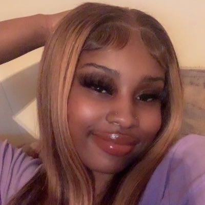 CEO of Da Lash Trapp 💕 Leo ♌️🦁 Whoaty’s Wife 💍 Antisocial ✌🏾 I L💙VE 🤑 not MESS 🙄🤌🏾