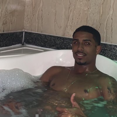 Pai, eu não conheço teus planos.. Mas tu conhece meu caminho! Livrai-me de todo mal, amém !!!!!!🙇🏾♂ 🙌❤@euupalomita❤️💍